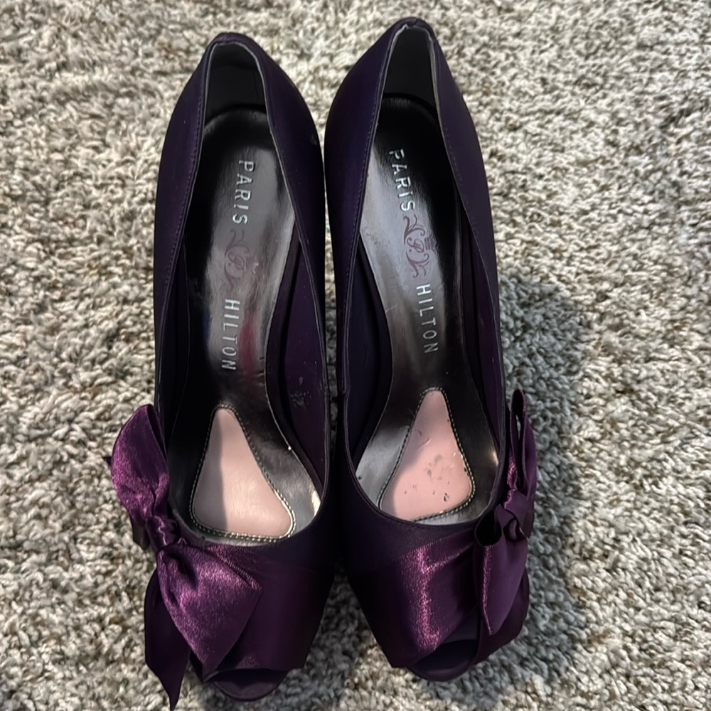 Paris Hilton purple satin - bow on side peep toe platform heel